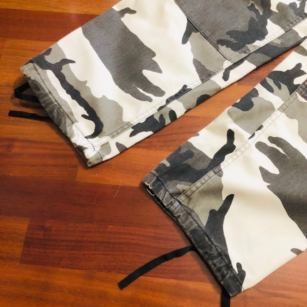 Men’s black/grey/white camouflage adjustable pants - Picture 2 of 8